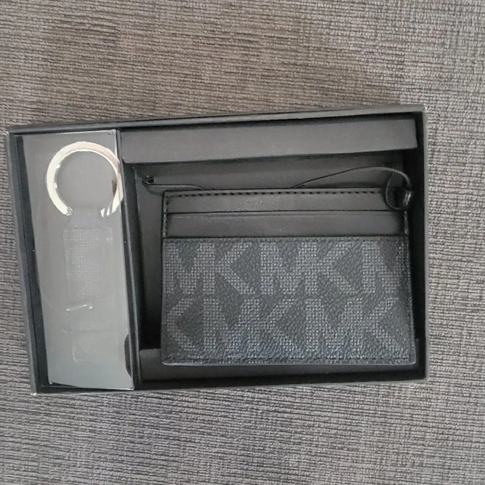 Michael Kors Men's Slim Card Holder with Key Ring Pocket Size